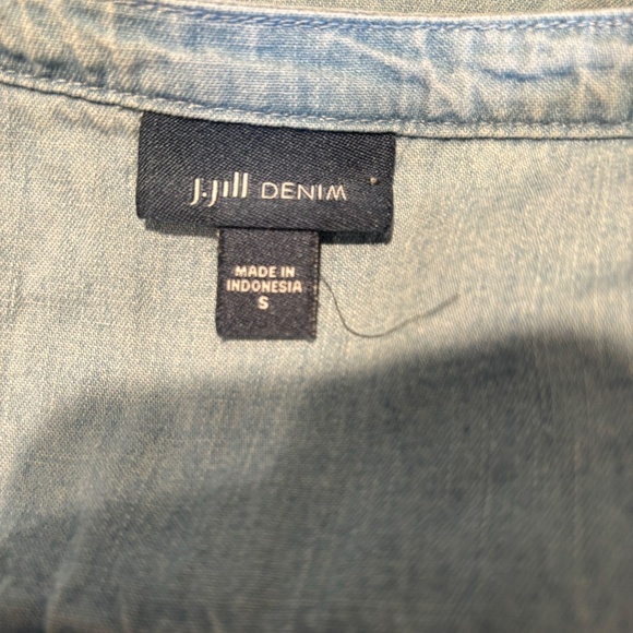 J Jill chambray french knot button down shirt - Picture 8 of 9